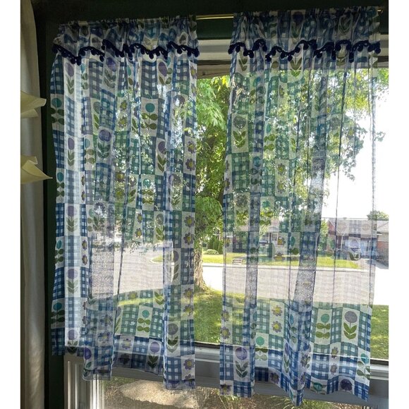 Vintage 70s curtain with pompoms, blue purple green floral, pair or single panel - Picture 2 of 10